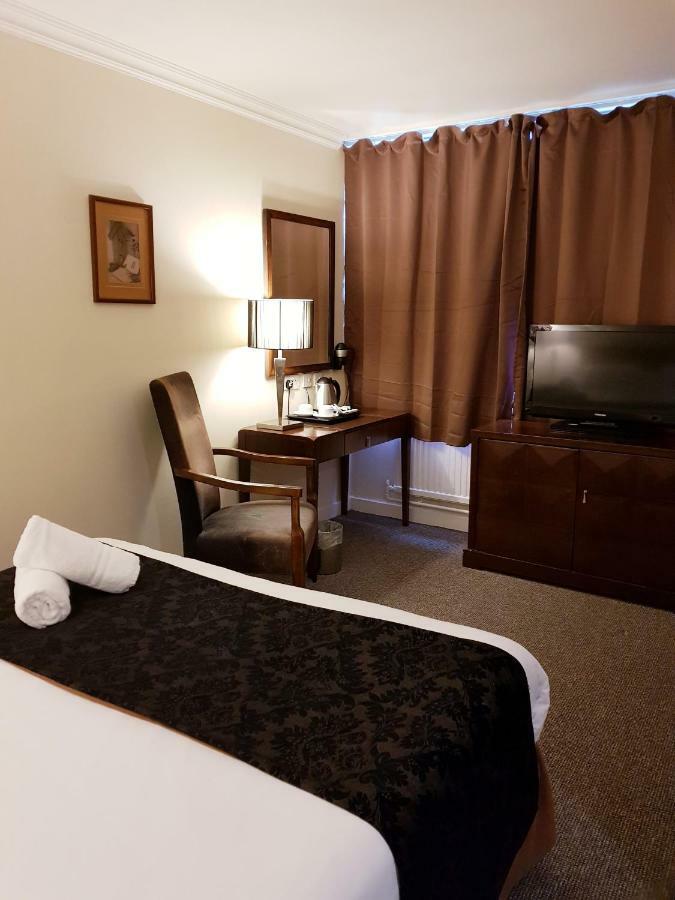 Oyo Clayton Lodge ニューカッスル・アンダー・ライム エクステリア 写真